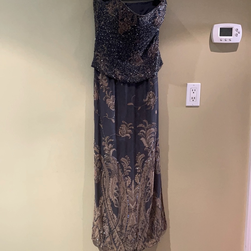 Gown dress